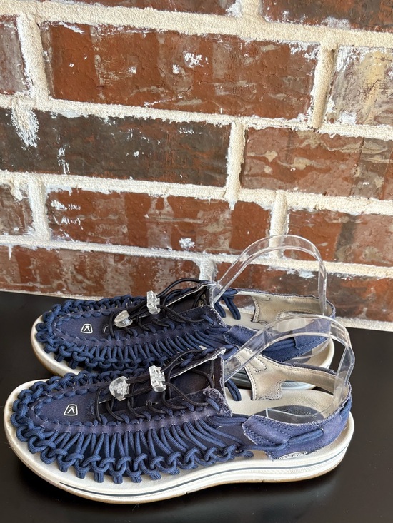 KEEN Uneek Sandals Navy Bungee Hiking Sport Waterproof Water Shoes Size 9 main image 7